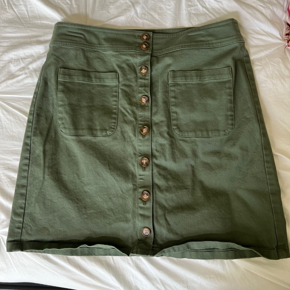 The Loft mini skirt